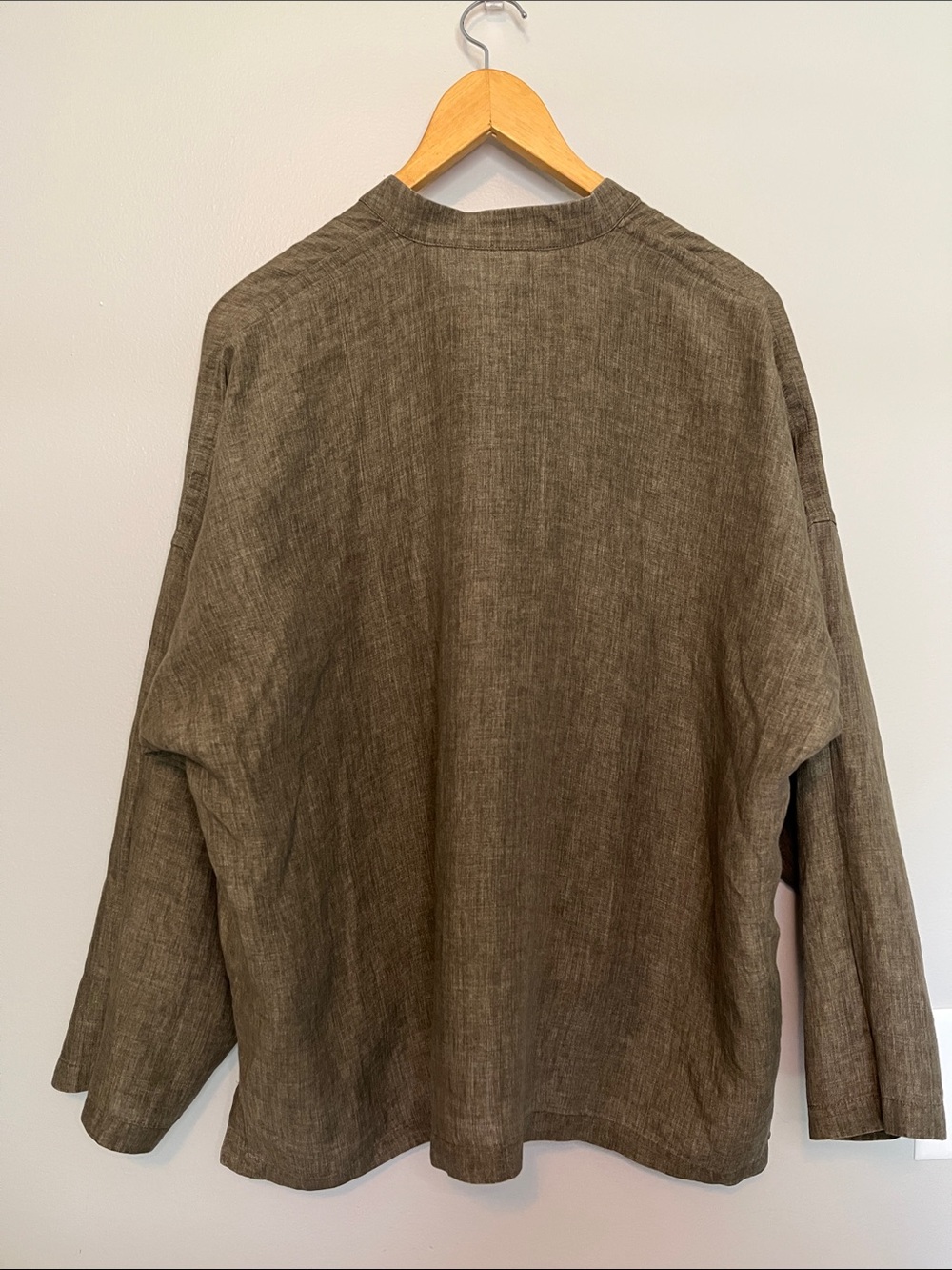 Shirin Guild Olive-Brown 100% Linen Button-Front Shirt - Picture 8 of 11